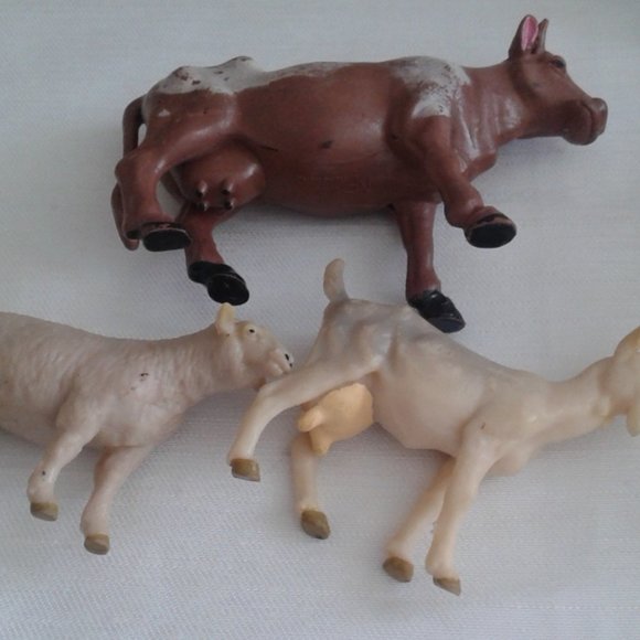 32 Rubber Animals - Picture 12 of 16